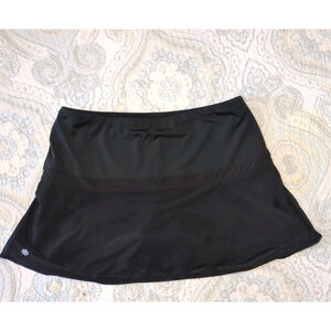 Athleta Women's Skirt Mesh with Built In Shorts XL Black